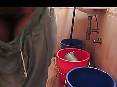 Sexi indickej bhabhi umývanie closthes